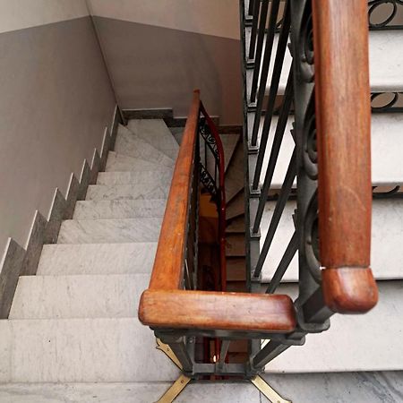 Elegant Apartment Near Brera Area ミラノ エクステリア 写真