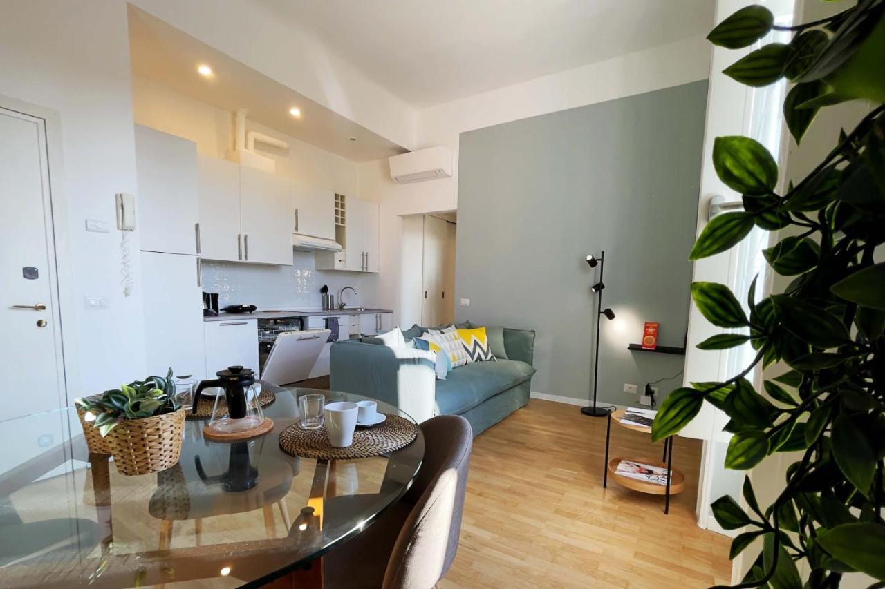 Elegant Apartment Near Brera Area ミラノ エクステリア 写真