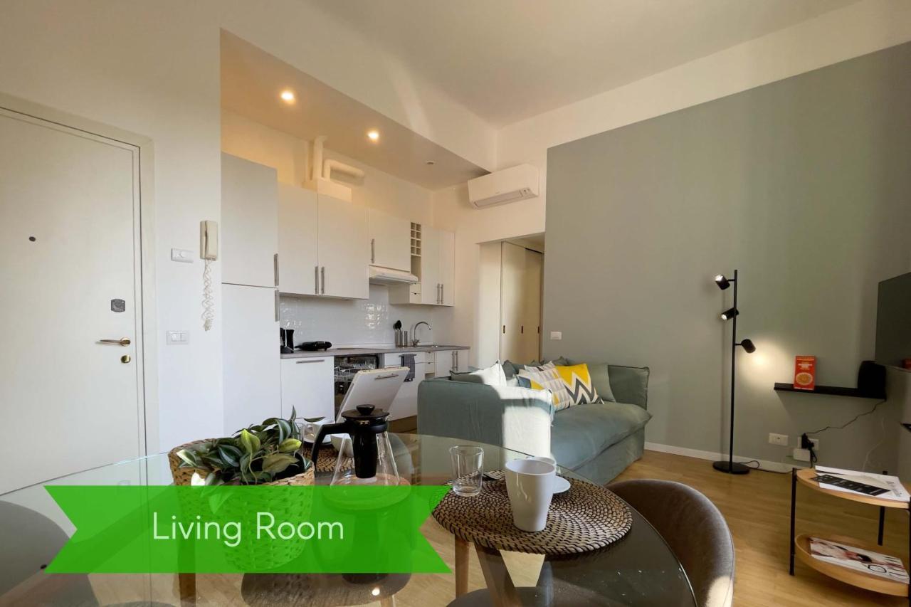 Elegant Apartment Near Brera Area ミラノ エクステリア 写真