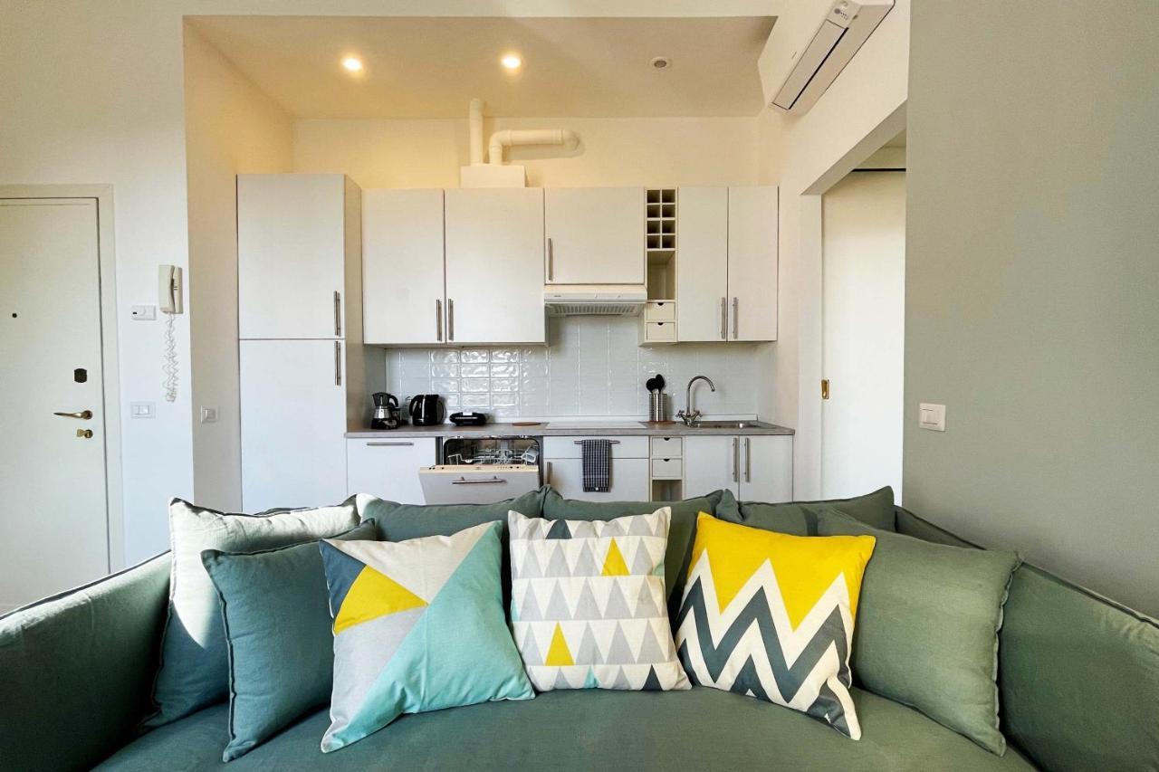 Elegant Apartment Near Brera Area ミラノ エクステリア 写真