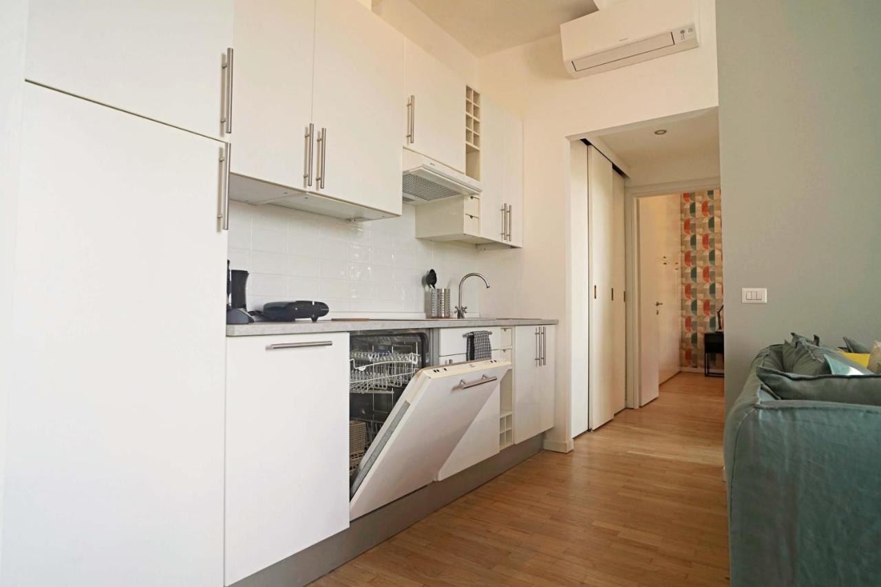 Elegant Apartment Near Brera Area ミラノ エクステリア 写真